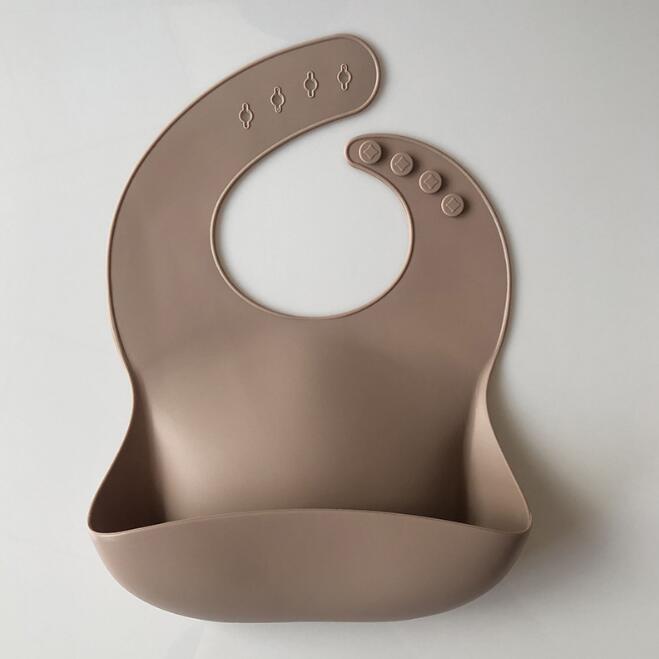 Newborns Solid silicone Baby Feeding Burp Cloth Bandana Bibs Fashionable Infant Toddler Drooling Babador Scarf Aprons Baby Stuff